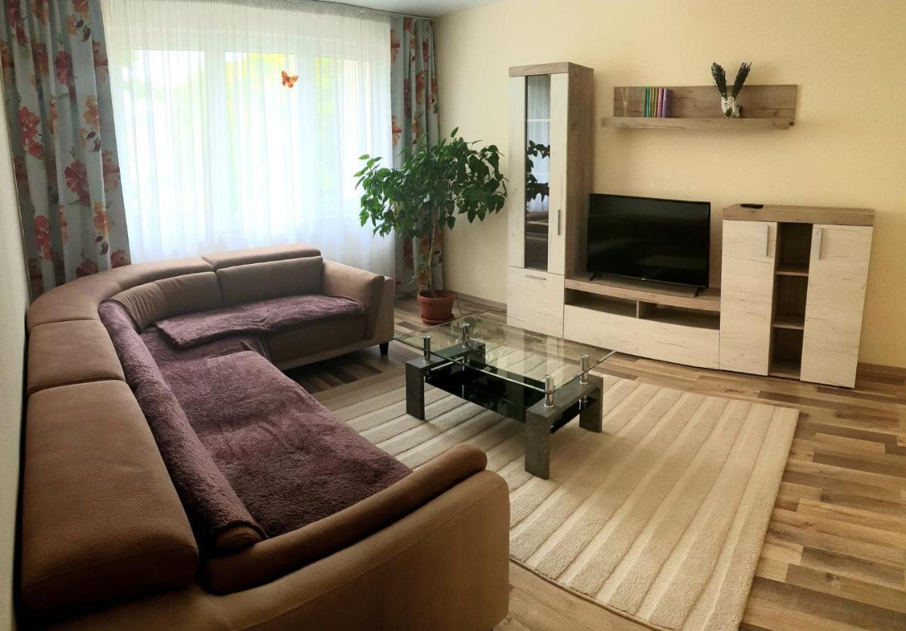 Orhidea Apartman Ґеорґень Екстер'єр фото